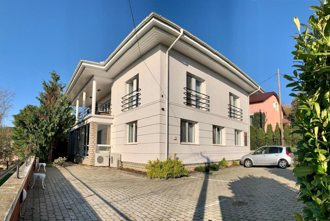 Koi Apartman Balatonalmádi Zewnętrze zdjęcie