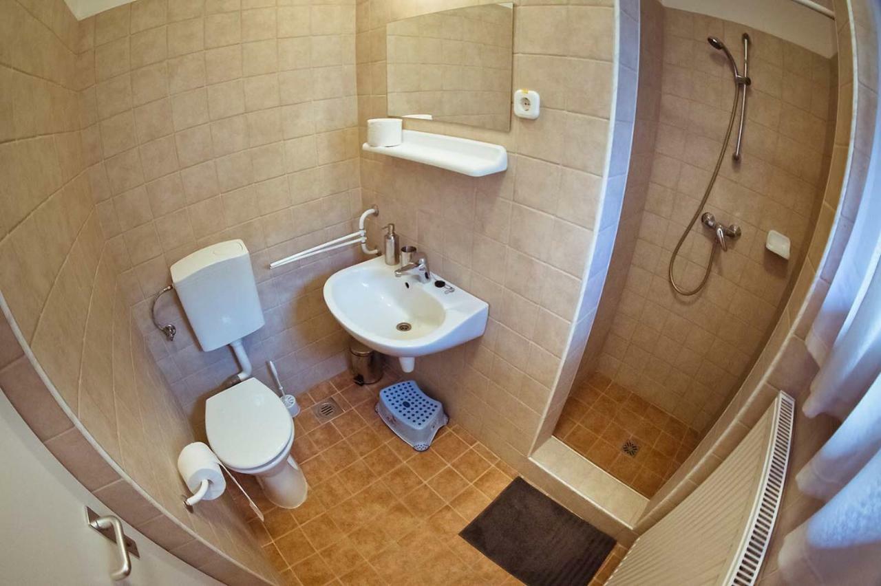 Koi Apartman Balatonalmádi Zewnętrze zdjęcie