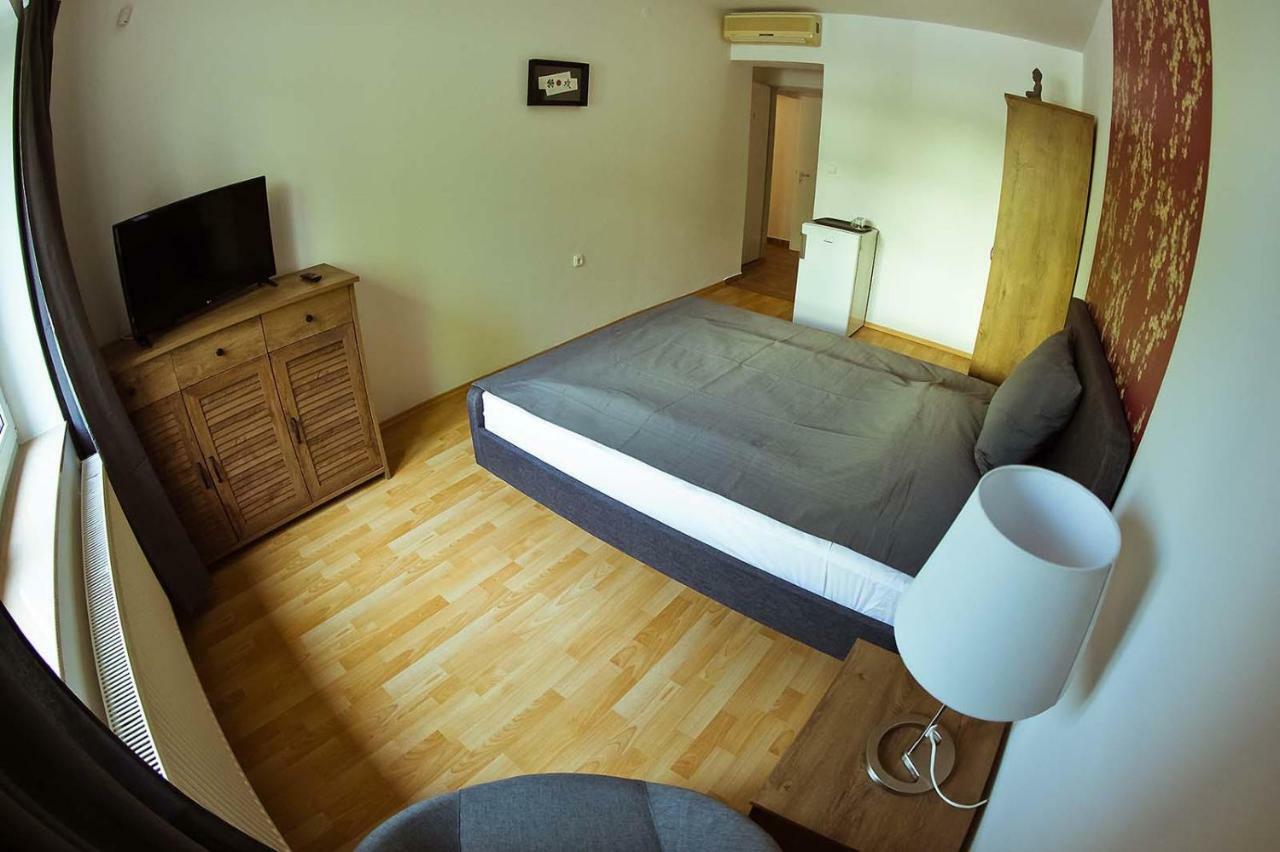 Koi Apartman Balatonalmádi Zewnętrze zdjęcie